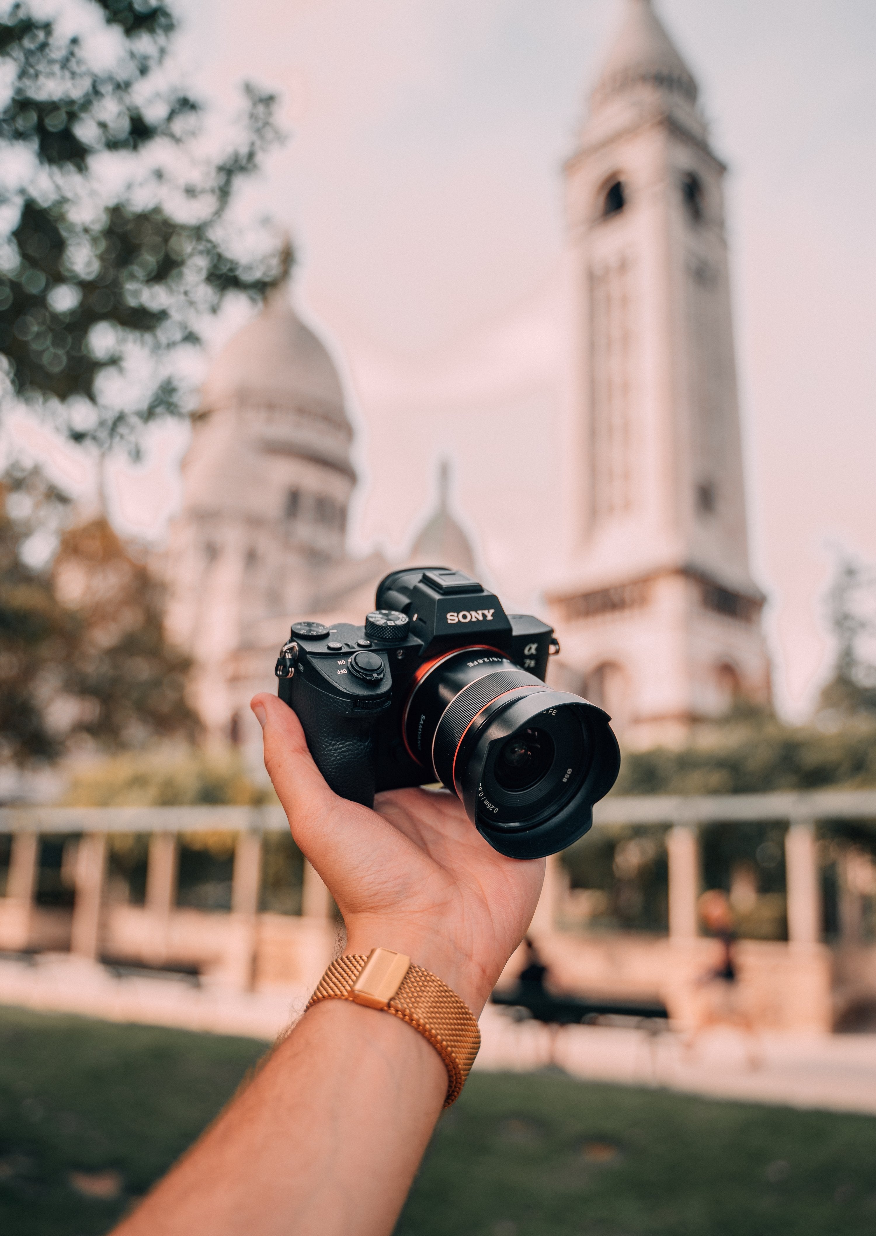 18mm F2.8 AF Compact Full Frame Super Wide Angle with Lens Station 